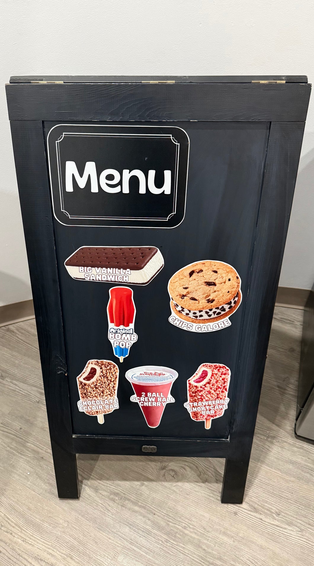 Small Umbrella Ice Cream Cart Rental ($120/Day) – Detroit Metro